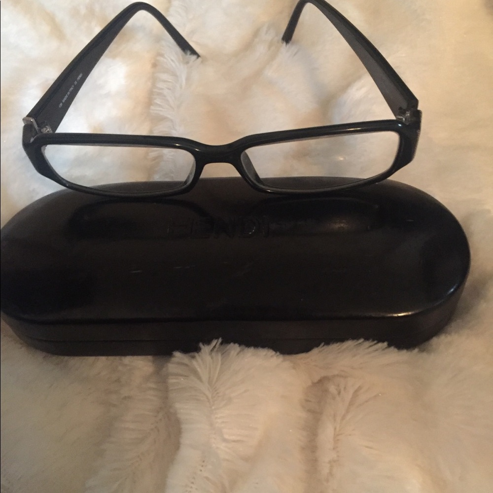 Fendi glasses 👓